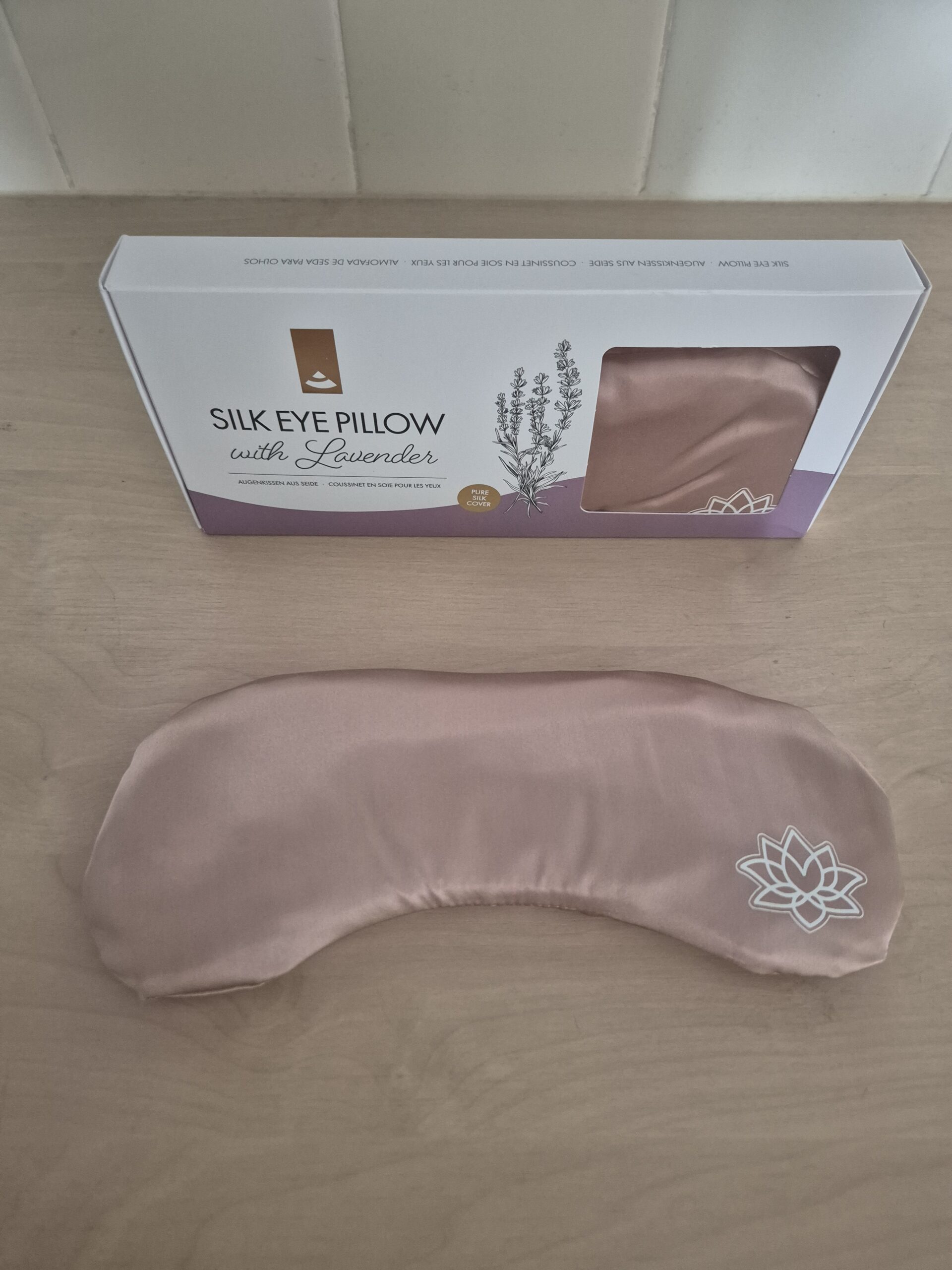 Zijden oogkussen rosé Zijden oogkussen rosé met lavendel