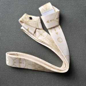 Love Generation yogamat draagriem Sacred Geometry met goudkleurig patroon