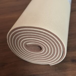 Beige Love Generation yogamat met antislip oppervlak